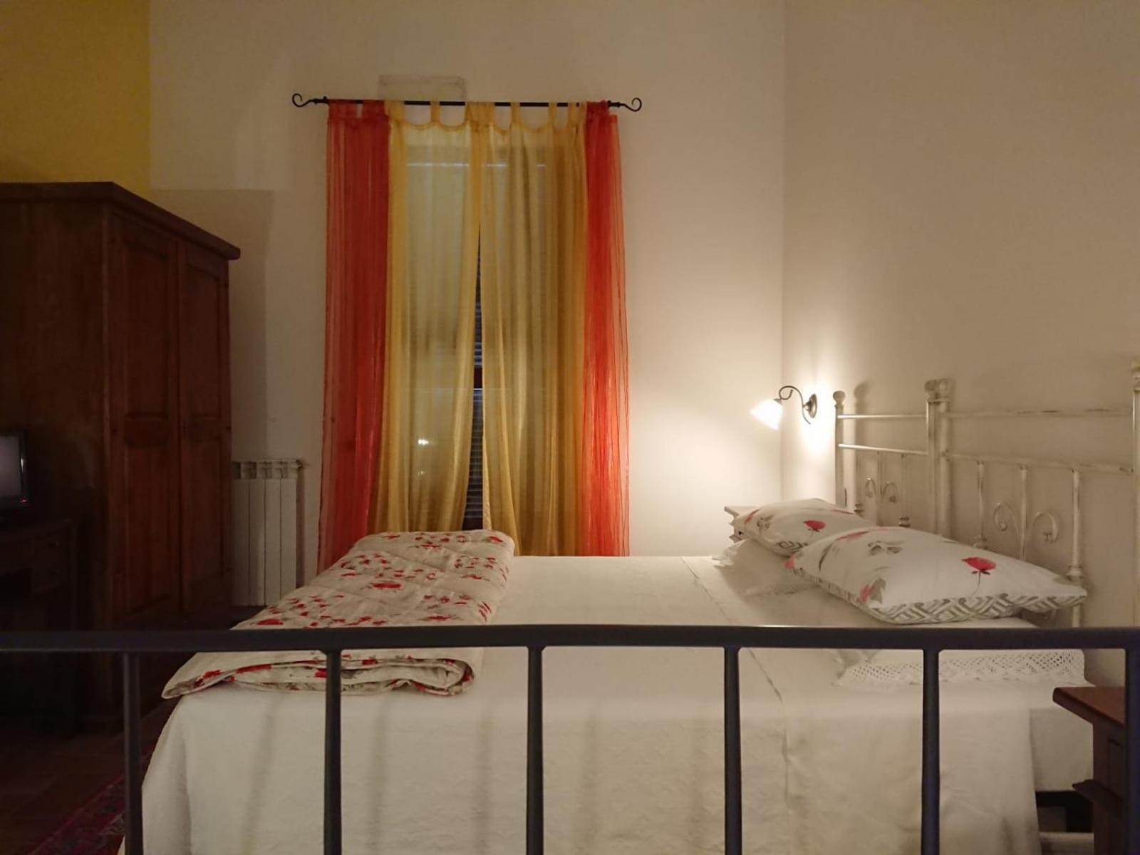 Affittacamere Alba Fiorita Castiglione d'Orcia Bagian luar foto