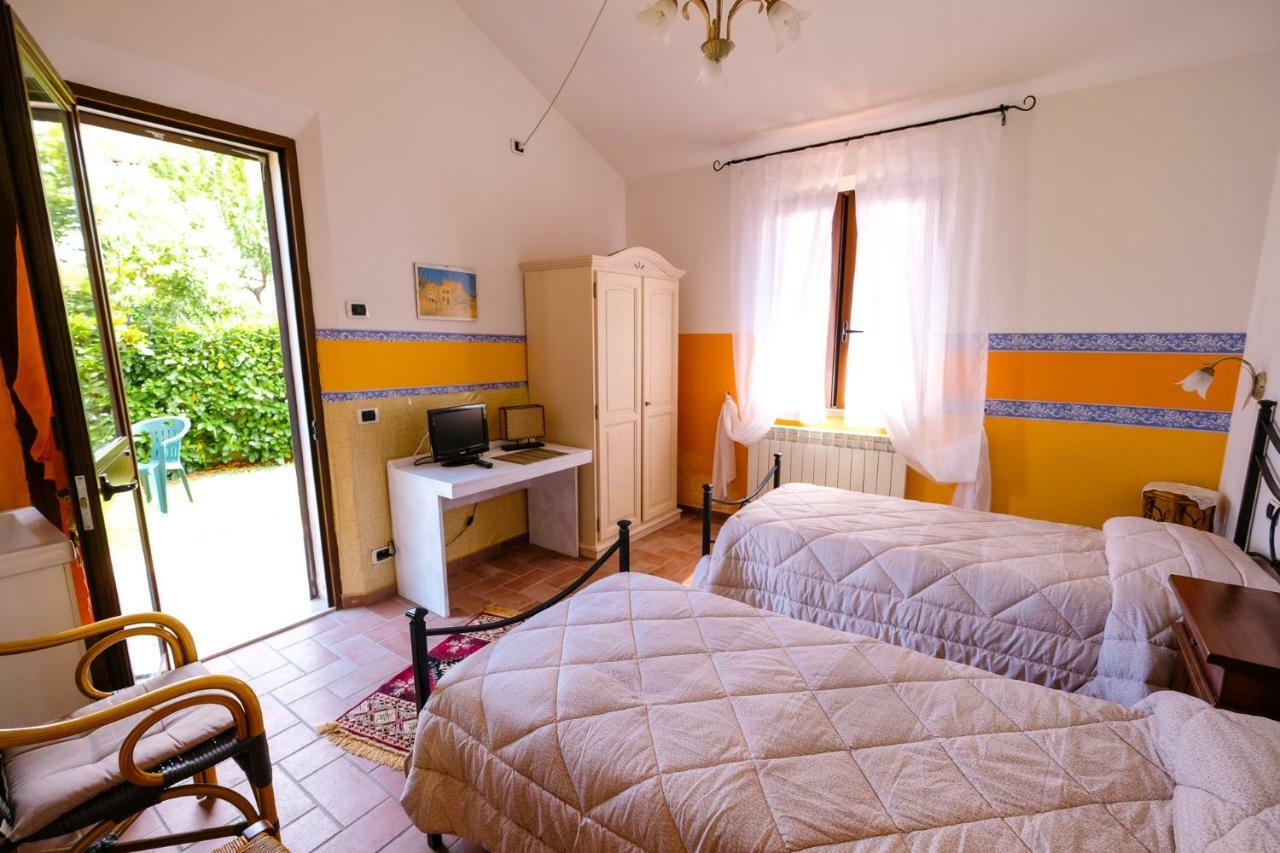 Affittacamere Alba Fiorita Castiglione d'Orcia Bagian luar foto